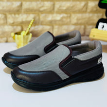 قم بتحميل الصورة إلى المعرض، حذاء رياضي طبي خفيف